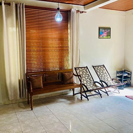 Villa Two Residence Dehiwala-Mount Lavinia Eksteriør bilde