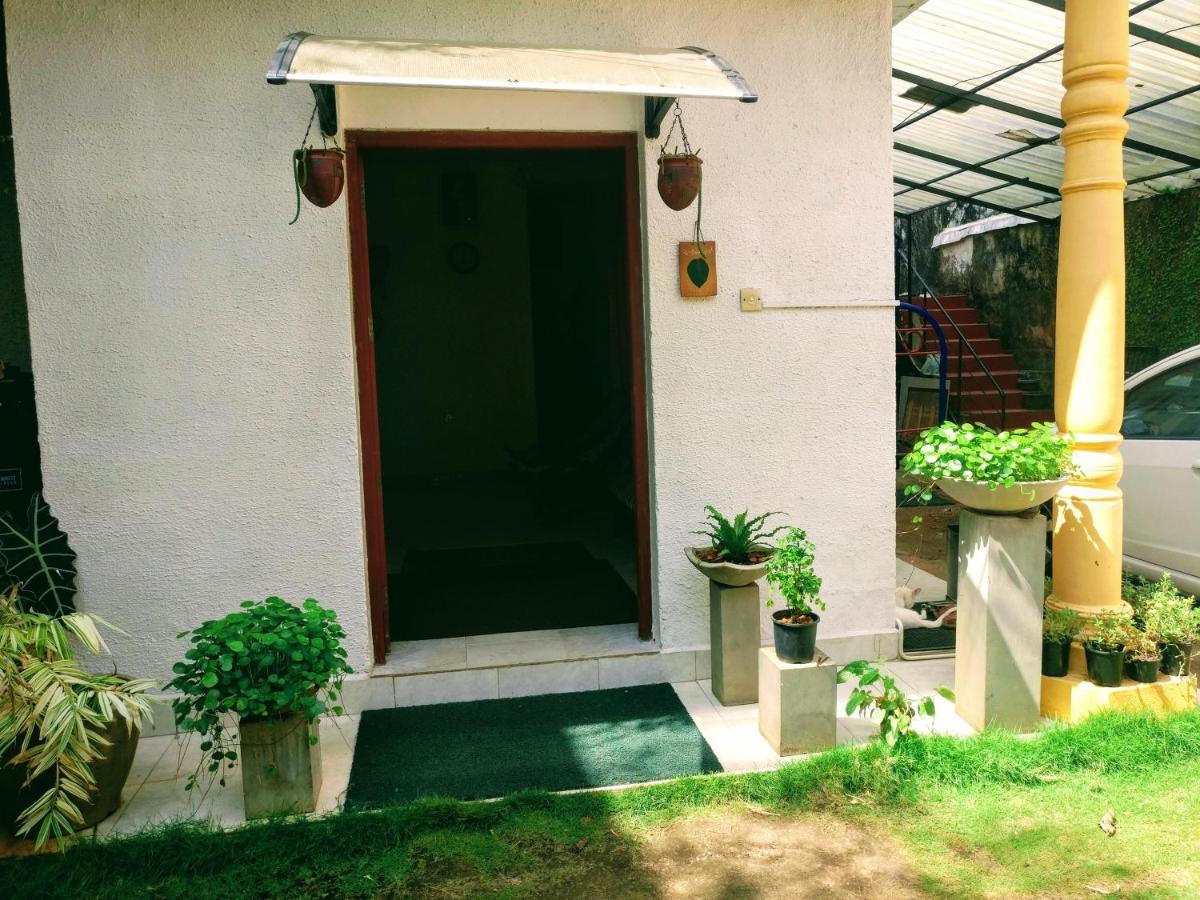 Villa Two Residence Dehiwala-Mount Lavinia Eksteriør bilde